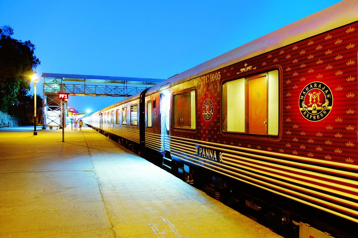 Desiel train on The Maharajas Express.